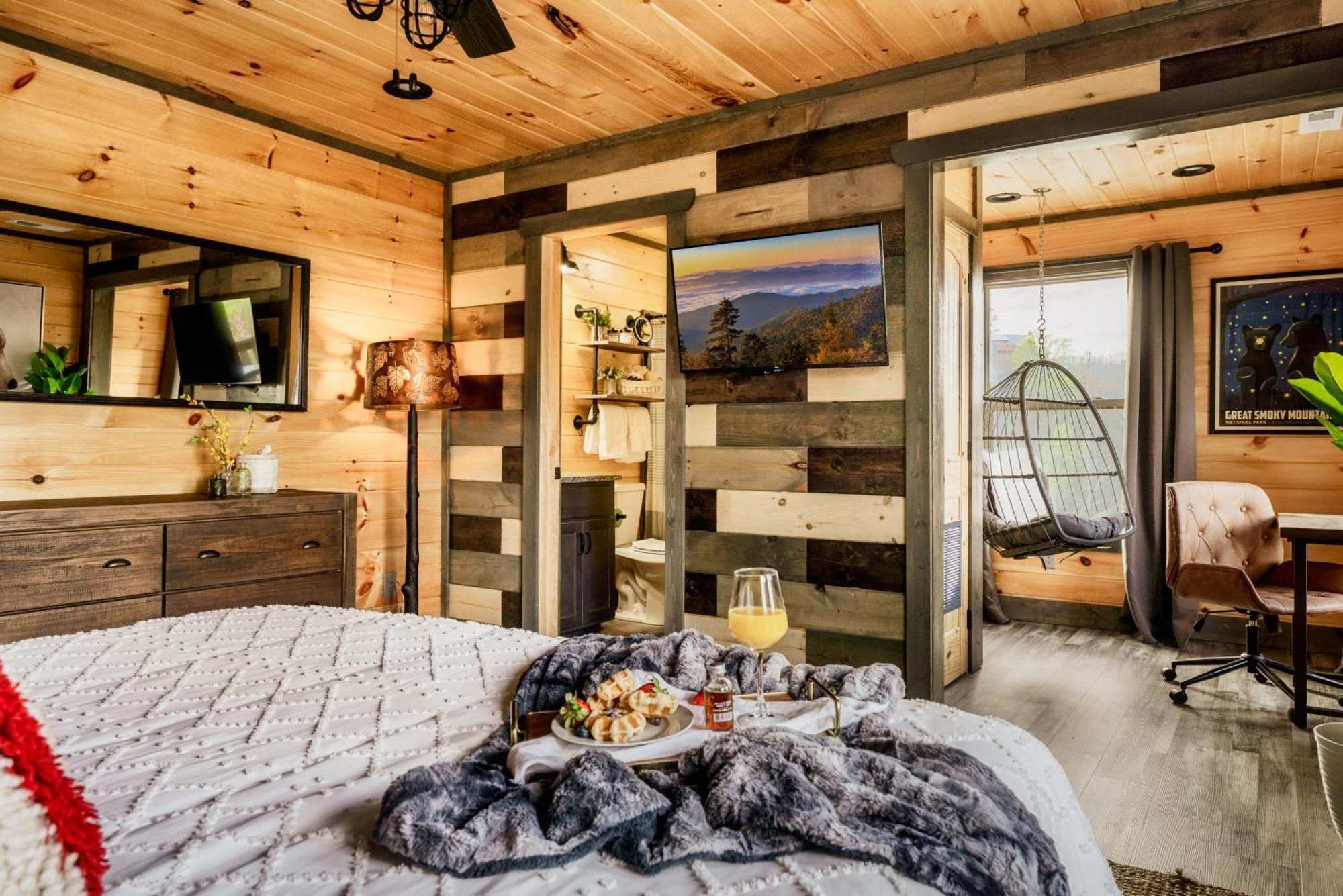 Mountainscape - Brand New Cabin W Views - Hottub - Firetable - Ps5 - Pooltable - 3 Pools Gatlinburg Kültér fotó